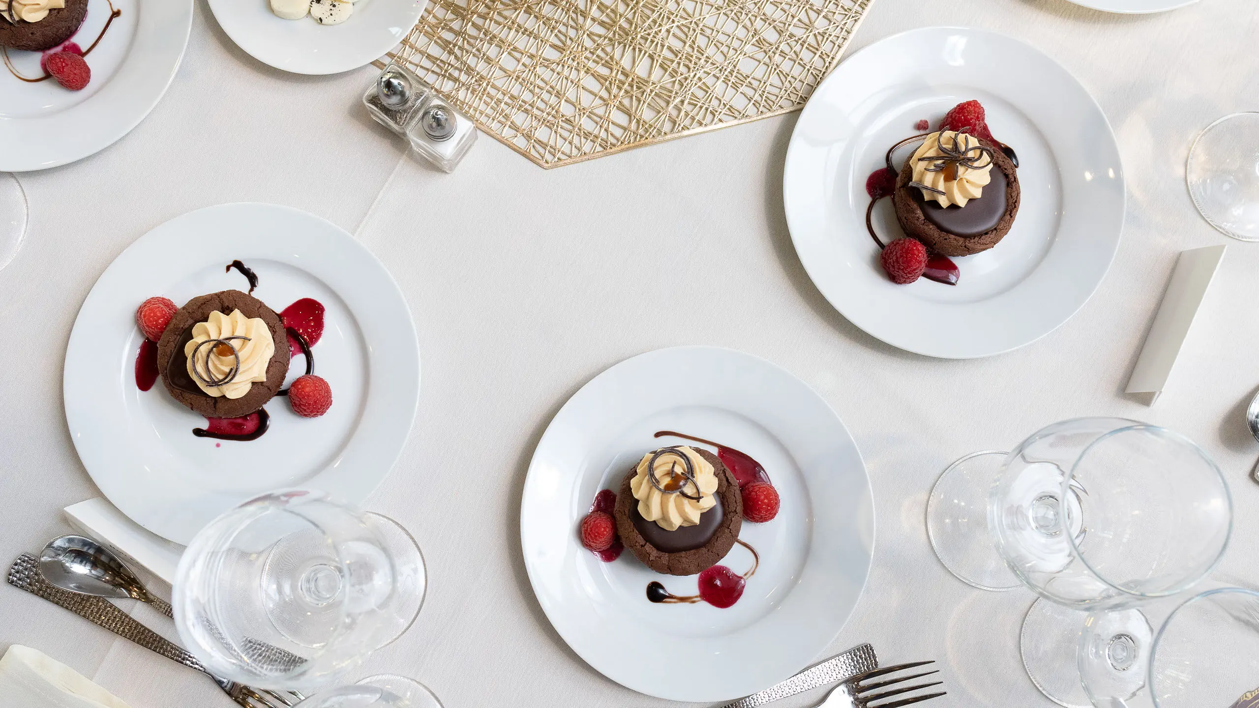 Catering desert dishes at Red Berry Estate