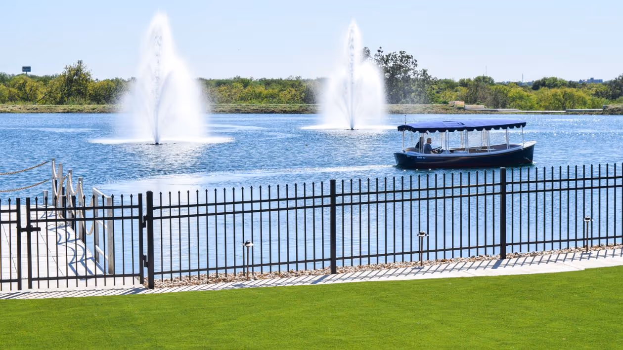 Pontoon boat on the Red Berry lake